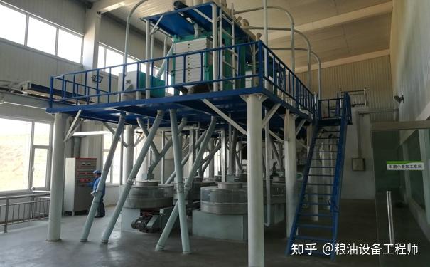 面粉石磨机器_面粉石磨机是用的电机吗_石磨面粉机