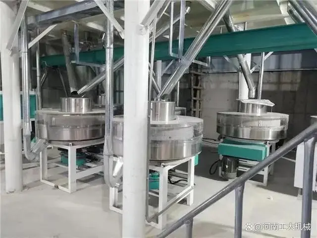 半自动石磨面粉机价格_石磨磨面机_求石磨面粉机